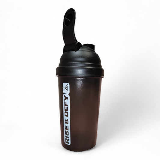 RISE&DEFY: THE SHAKER BOTTLE
